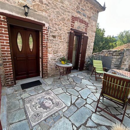 Αρχοντικό Γιούλη Apartamento Miléai Exterior foto