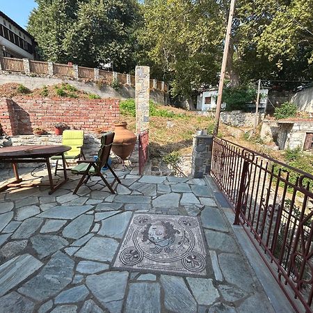 Αρχοντικό Γιούλη Apartamento Miléai Exterior foto