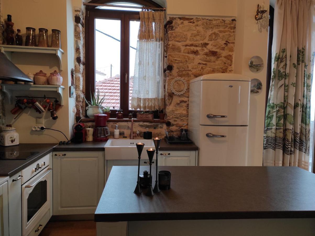 Αρχοντικό Γιούλη Apartamento Miléai Exterior foto